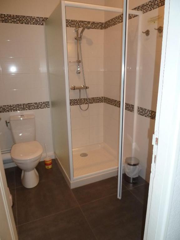 Mas De Valiguiere Hotel Saze  Room photo